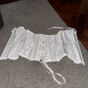 White corset top MEDIUM/LARGE